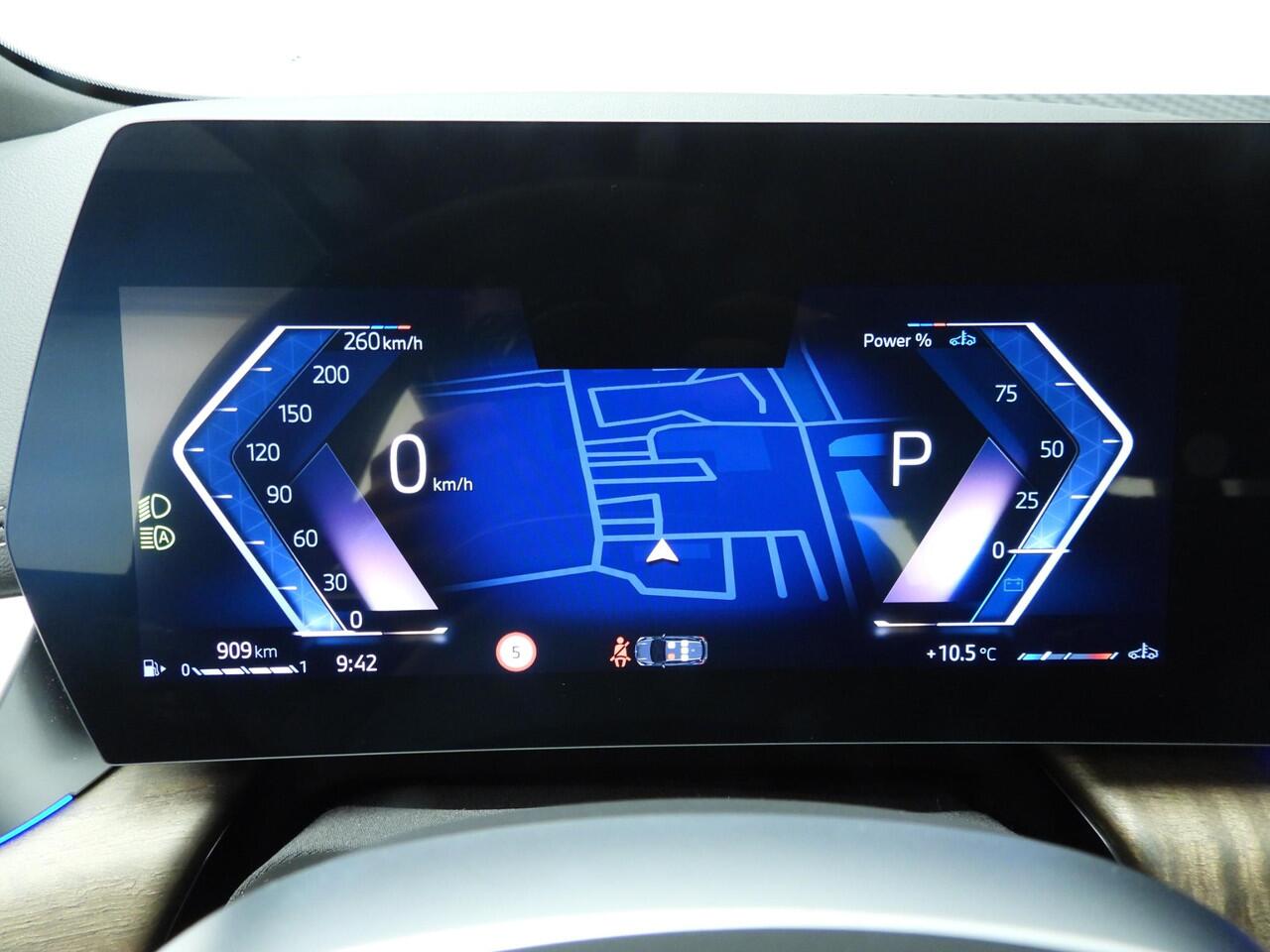 BMW 2-SERIE Active Tourer 218i | M-Sportpakket | LED | Leder | Navigatie | Sportstoelen | Stoelverwarming | Keyles go | DAB | Alu 17 inch