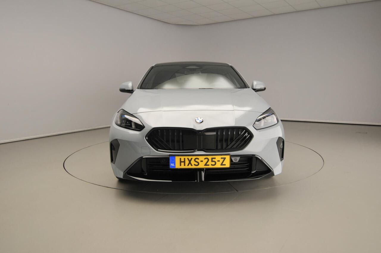 BMW 2-SERIE Gran Coupé 220 M-Sportpakket | LED | Navigatie | Active cruise | Stoelverwarming | Keyles go | DAB | Harman-kardon sound | Alu 19 inch