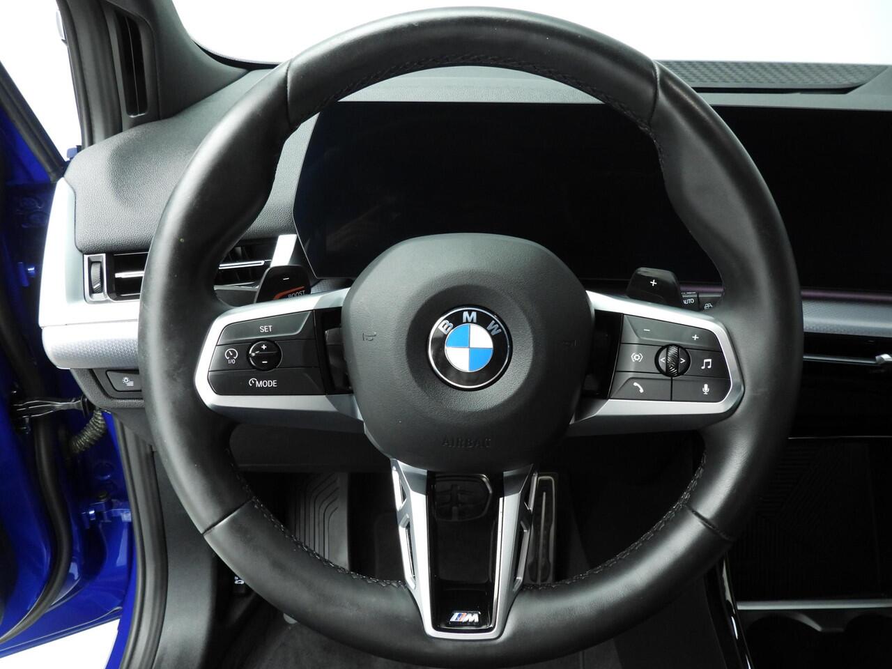 BMW 2-SERIE Active Tourer 218i | M-Sportpakket | LED | Navigatie | Sportstoelen | Chrome line | Clima | DAB | Alu 17 inch