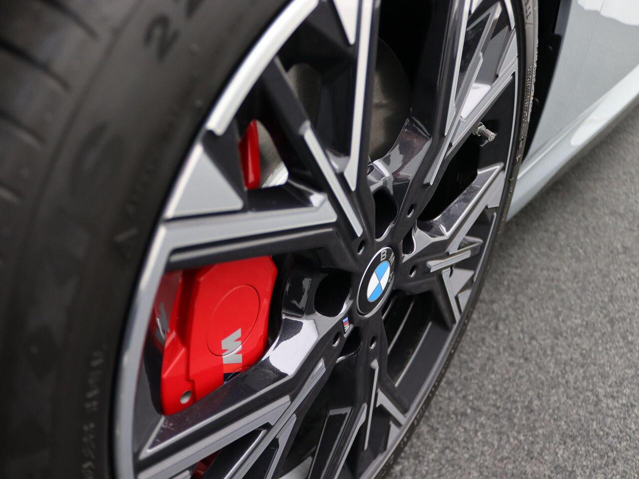 BMW 2-SERIE Gran Coupé 220 M Sportpakket Pro | Premium Pack | Stuurwielrand Verwarmd | Comfort Access | Driving Assistant | Harman Kardon | Ekris Selection