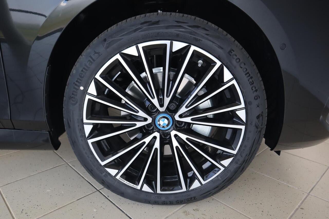 BMW 2-SERIE Active Tourer 225e xDrive M Sportpakket | Premium Pack | Stoelen pakket | Elektr. Trekhaak | Ekris Selection