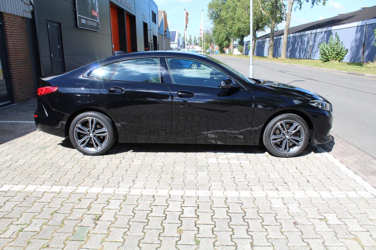 BMW 2-SERIE Gran Coupé 220I SPORT LINE GRAN COUPE AUTOMAAT