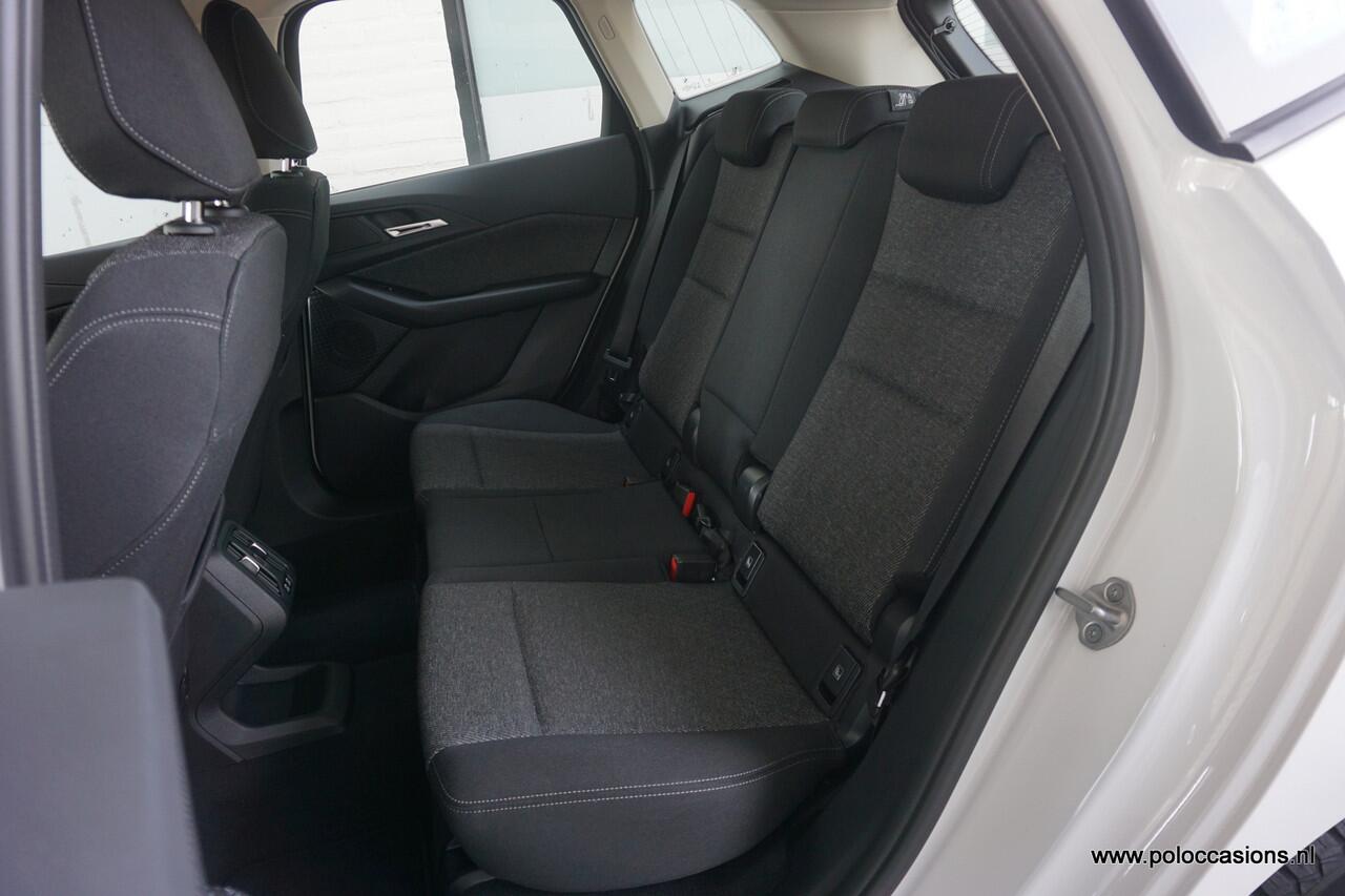 BMW 2-SERIE Active Tourer 218i Steptronic | Curved screen | Head Up | LED | Carplay