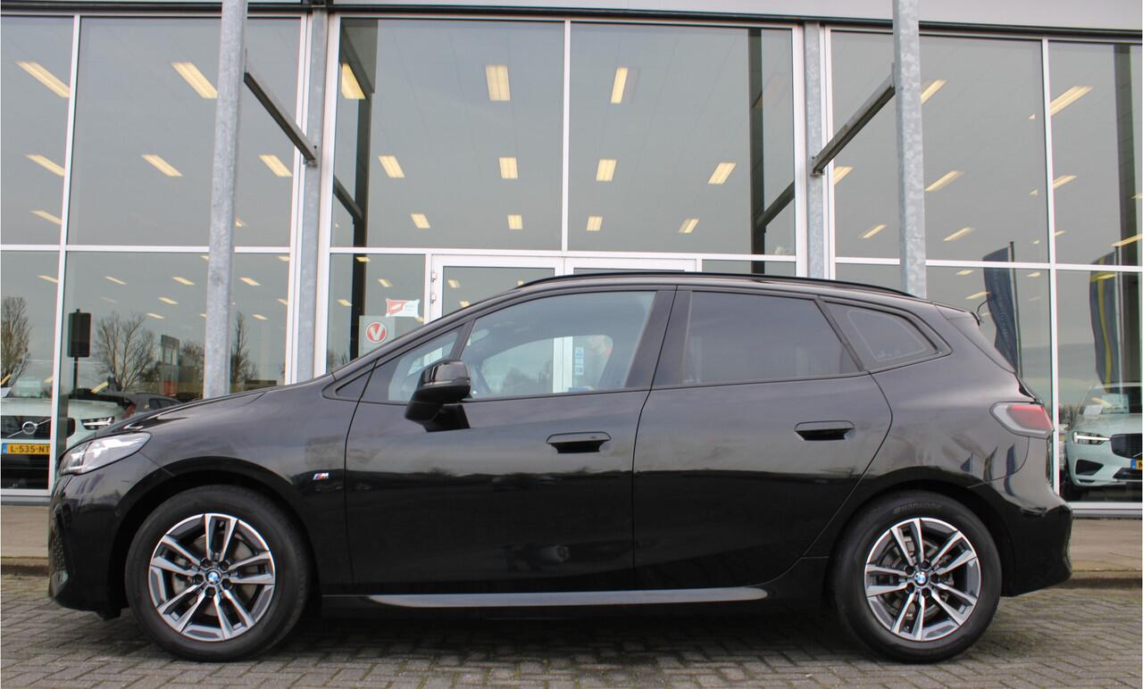 BMW 2-SERIE Active Tourer 218i | M-pakket | El. Trekhaak | AppleCarplay | Keyless | El. Achterklep |