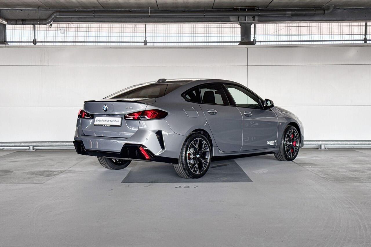 BMW 2-SERIE Gran Coupé 220 M Sport Design Edition | Selections | M Sportpakket Pro | Driving Assistant Plus