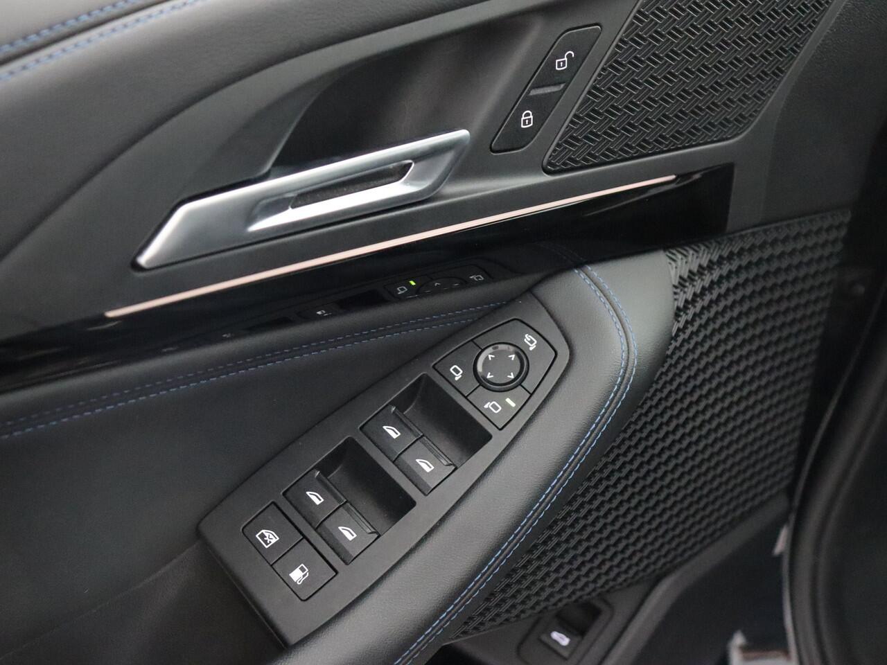 BMW 2-SERIE Active Tourer 230e xDrive M sport (Pano / Elek. achterklep / Led / Navi / Cuise)