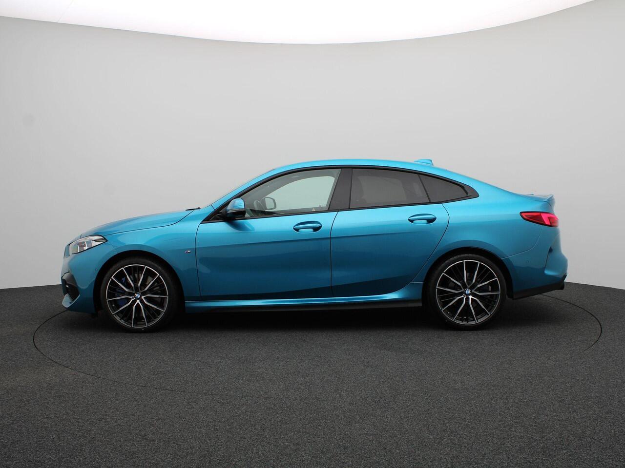 BMW 2-SERIE Gran Coupé 220i Executive | M Sport Plus Pack | Parking Pack | Achteruitrijcamera | Parking Assistant | DAB | 19''