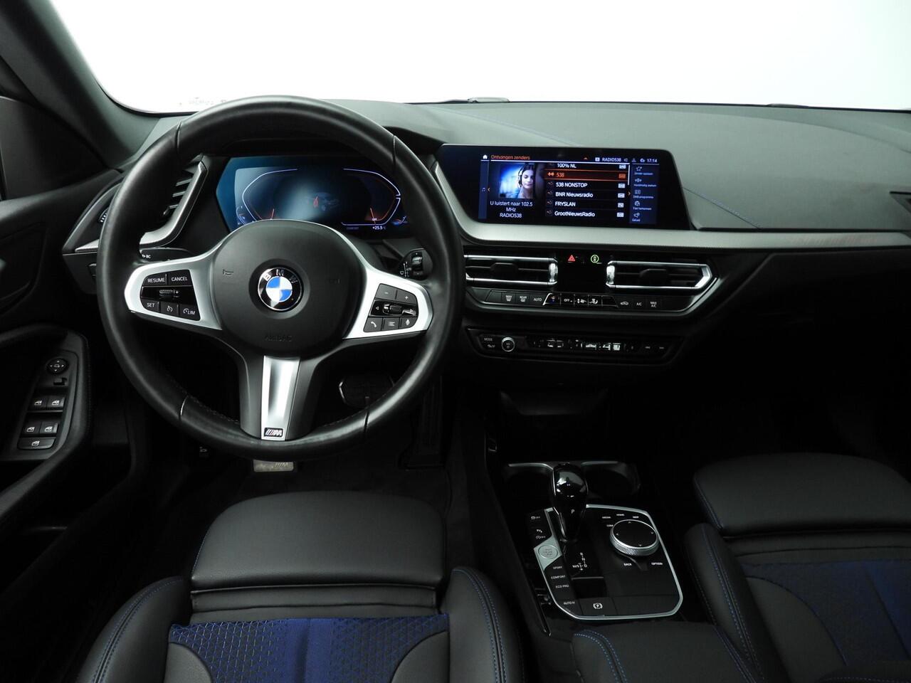 BMW 2-SERIE Gran Coupe 218i | M-Sportpakket | LED | Navigatie | Sportstoelen | Clima | cruise controle | DAB | Alu 18 inch