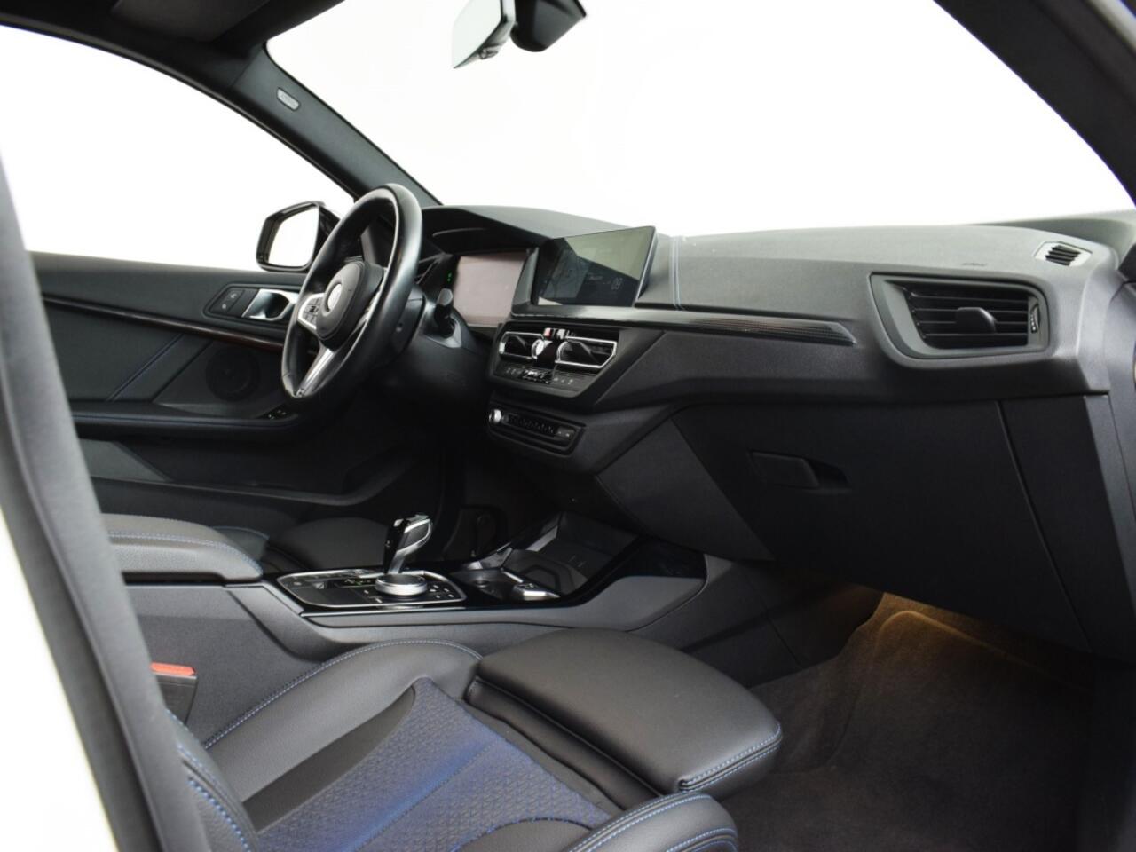 BMW 2-SERIE Gran Coupé 218i Introduction Edition | M-Sport o Live Cockpit o CarPlay