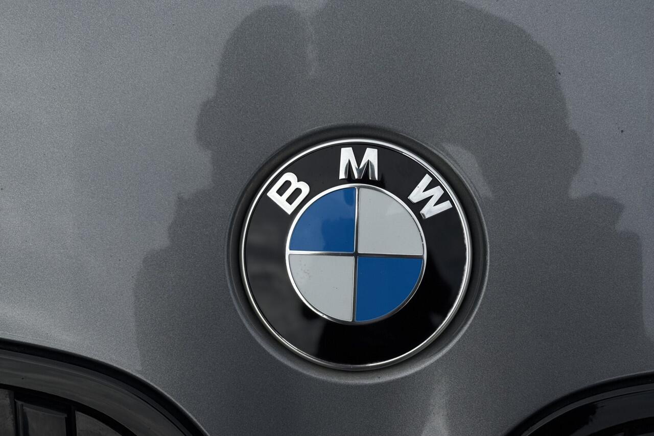 BMW 2-SERIE Active Tourer 218i M-Sport | Harman Kardon | Sportstoelen | Camera | Comfort Acces | Stoelverwarming