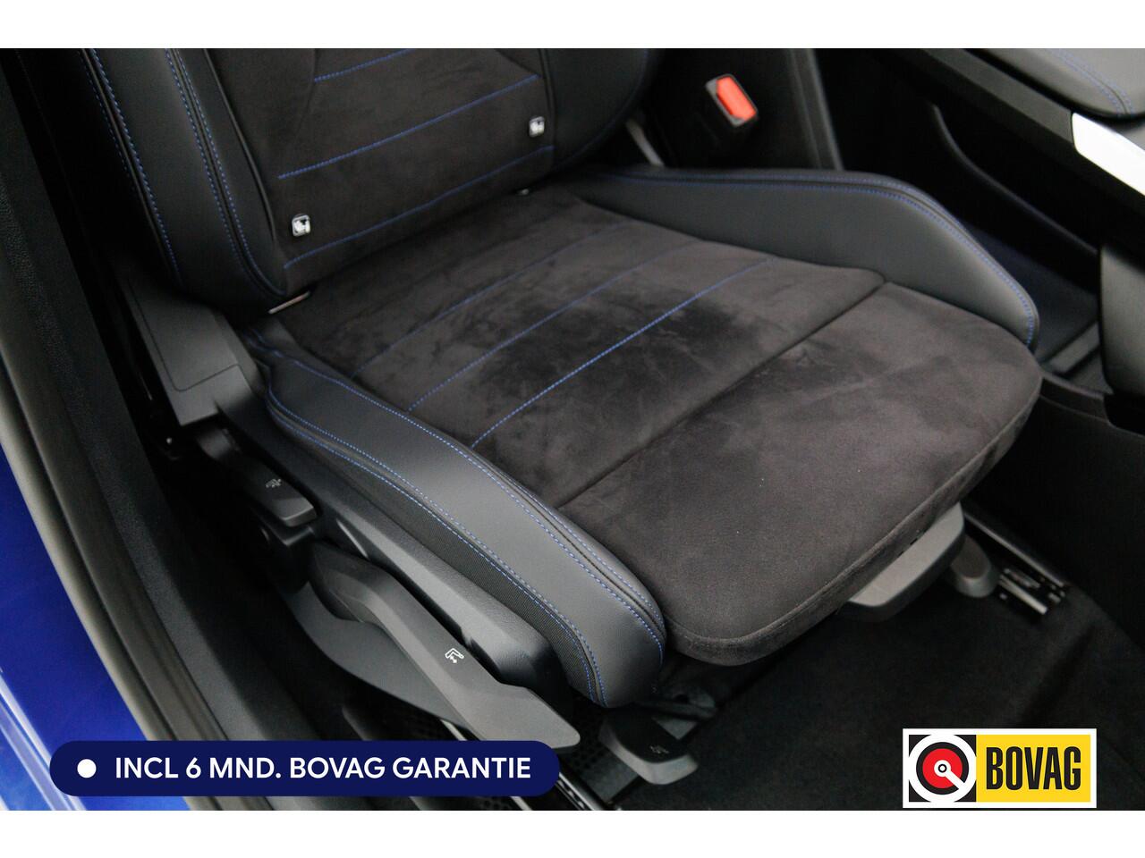 BMW 2-SERIE Active Tourer 218i M-Sport automaat | 19 inch Individual Panoramadak | Harman Kardon | HUD Adaptive cruise, 360 Camera, PDC V+A, El.verstelbare stoel met geheurgen, Elektrische achterklep, Keyless