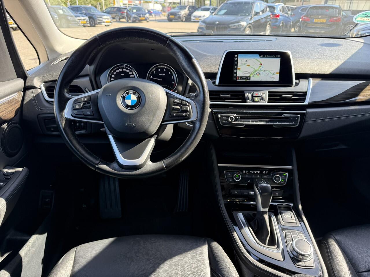 BMW 2-SERIE Active Tourer 225xe iPerformance Luxury Leer LED Stoelverwarming PDC