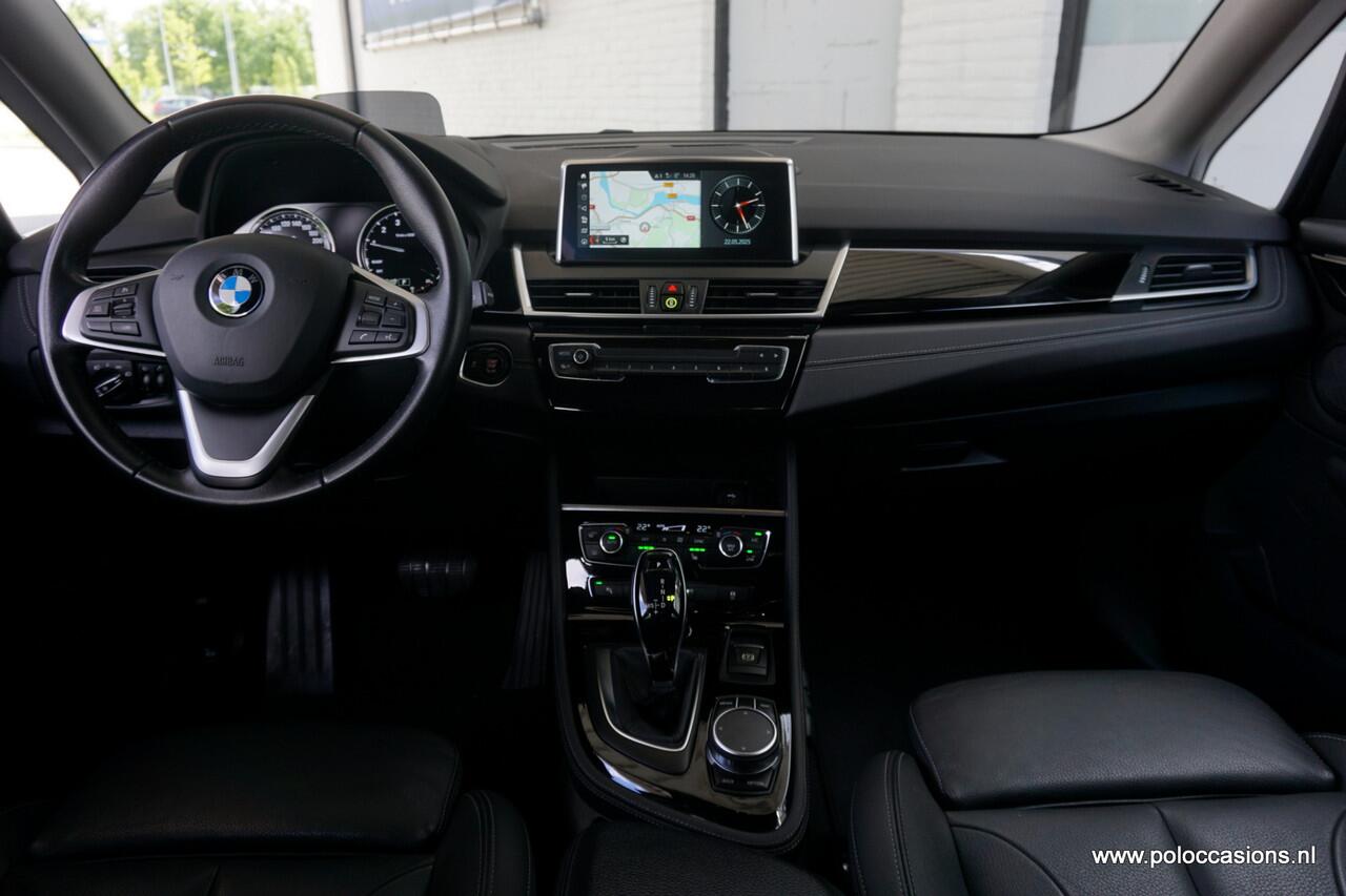 BMW 2-SERIE Active Tourer 218i Automaat | Sportinter | Headup | DAB+ | Leer