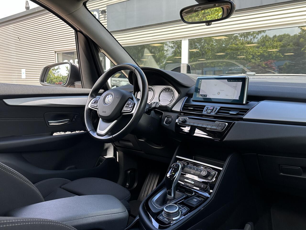 BMW 2-SERIE Active Tourer 218i Business Edition | Navi Prof. | HUD | LED | Cruise