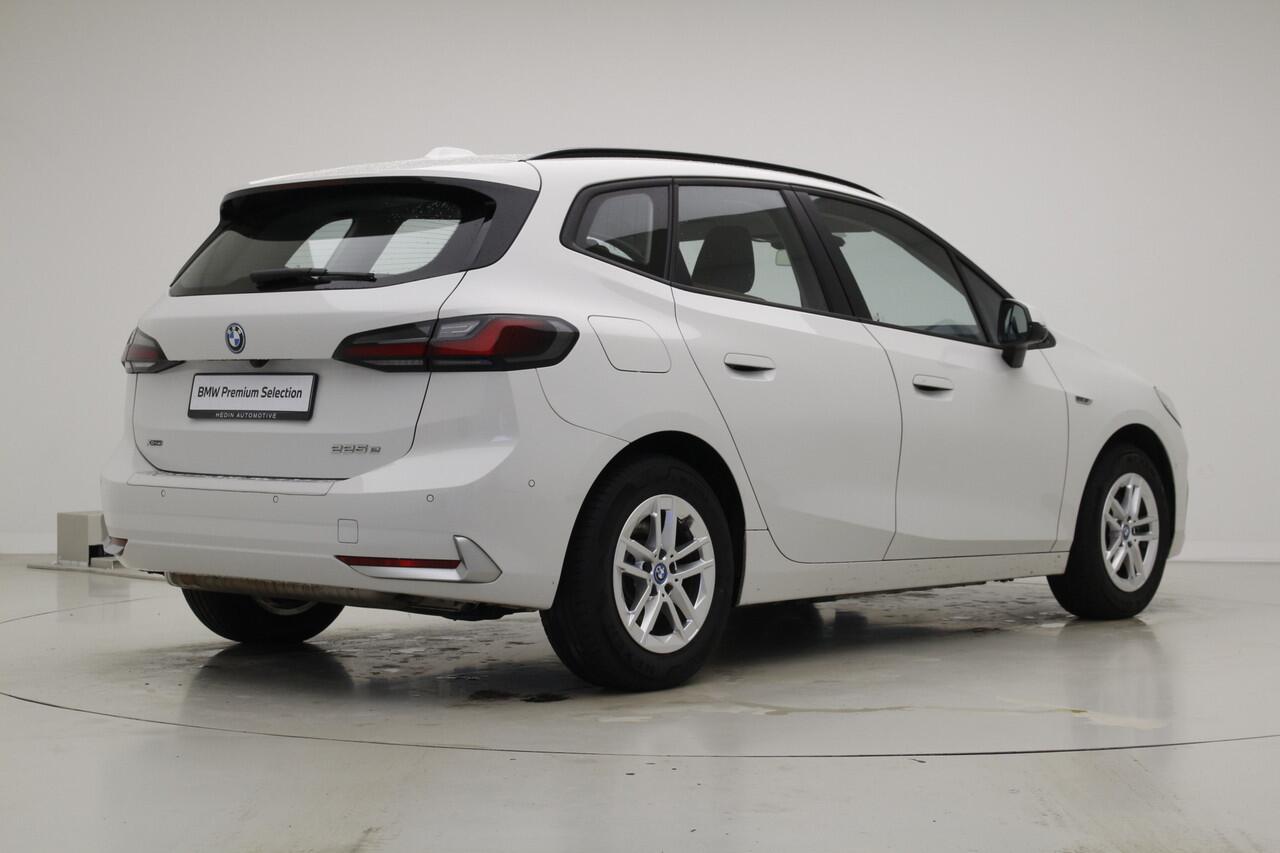 BMW 2-SERIE Active Tourer 225e xDrive | Driving Assistant Professional | Stoelverwarming |