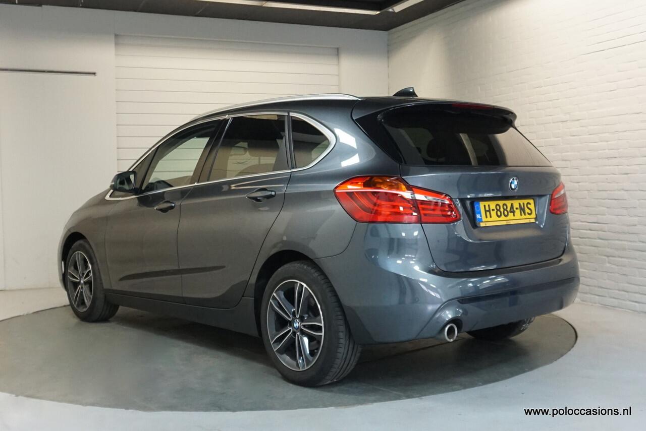 BMW 2-SERIE Active Tourer 218i Automaat | Sportinter | Headup | DAB+ | Leer