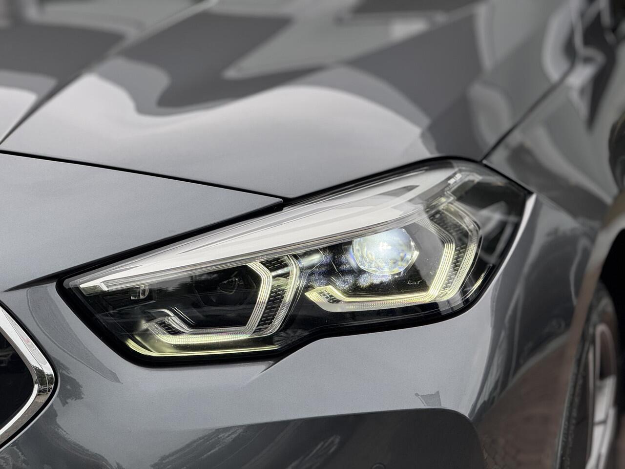 BMW 2-SERIE Gran Coupé 218i High Executive | Pano | Keyless | Leer