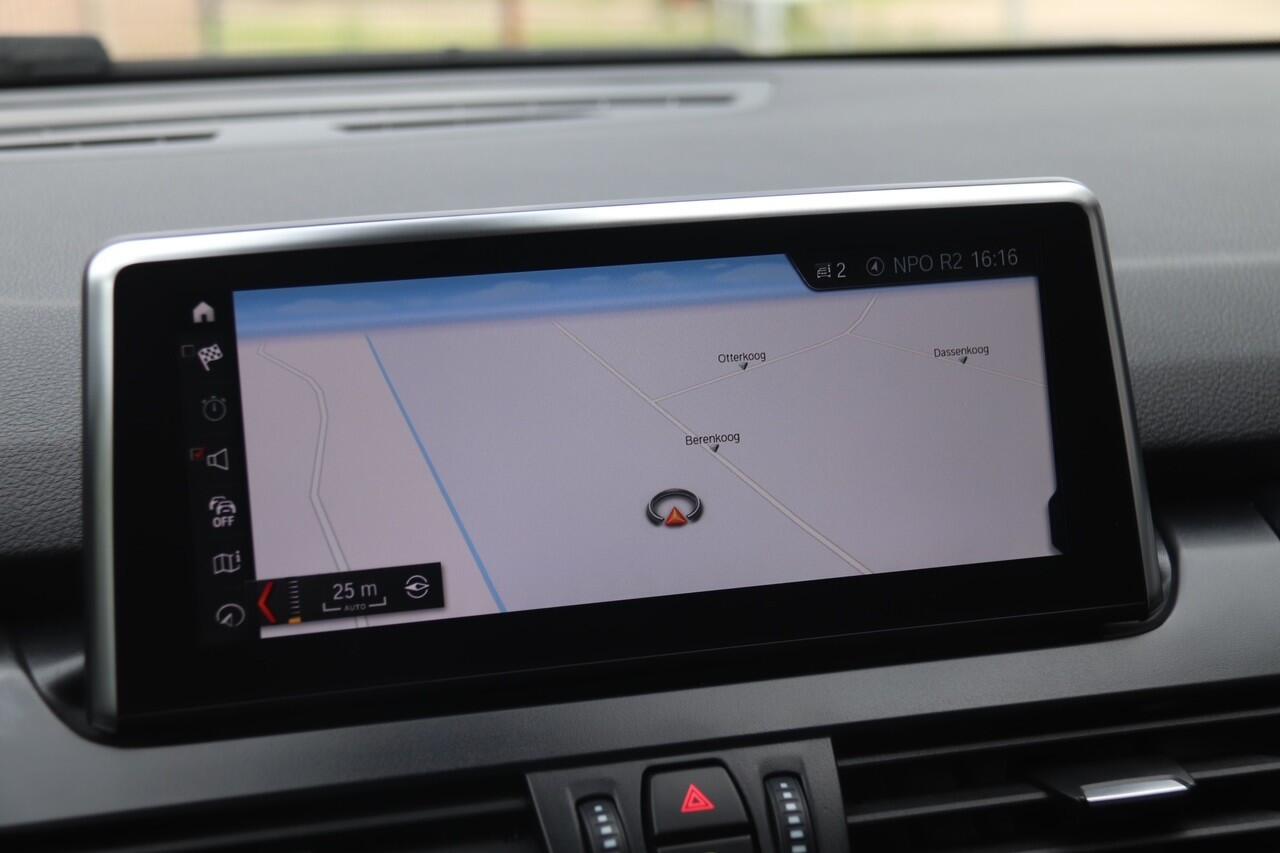 BMW 2-SERIE Active Tourer 218i Executive Edition automaat,Sportstoelen, Navigatie