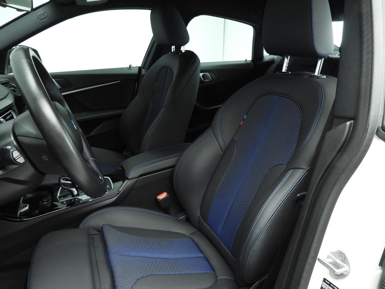 BMW 2-SERIE Gran Coupe 218i | M-Sportpakket | LED | Navigatie | Sportstoelen | Clima | cruise controle | DAB | Alu 18 inch