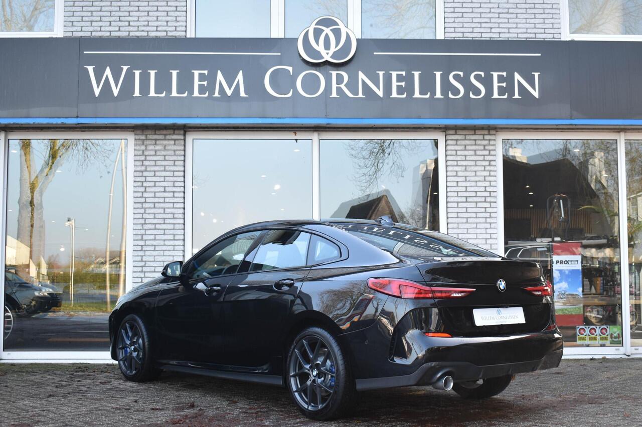BMW 2-SERIE Gran Coupé 218i Aut. M-Sport Sportstoelen Keyless Camera Navi