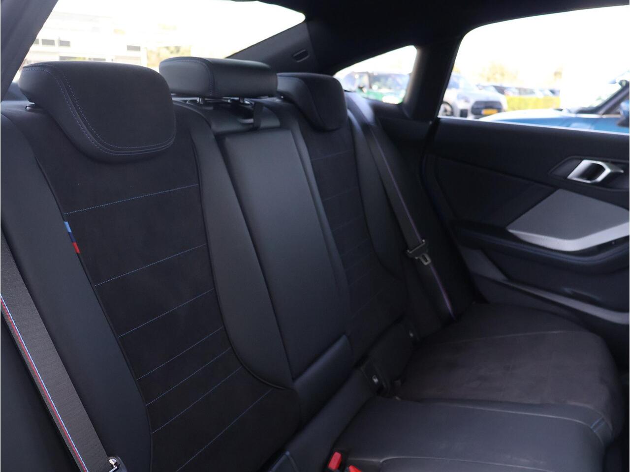 BMW 2-SERIE Gran Coupé 220 M Sport Design Edition / M- Sport Pro / Harman Kardon / Premium Pack /