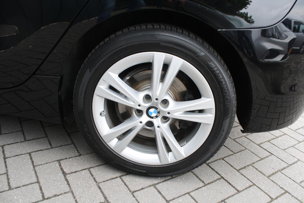 BMW 2-SERIE Active Tourer- TREKHAAK - NAVIGATIE- LEDER 225xe iPerformance High Executive