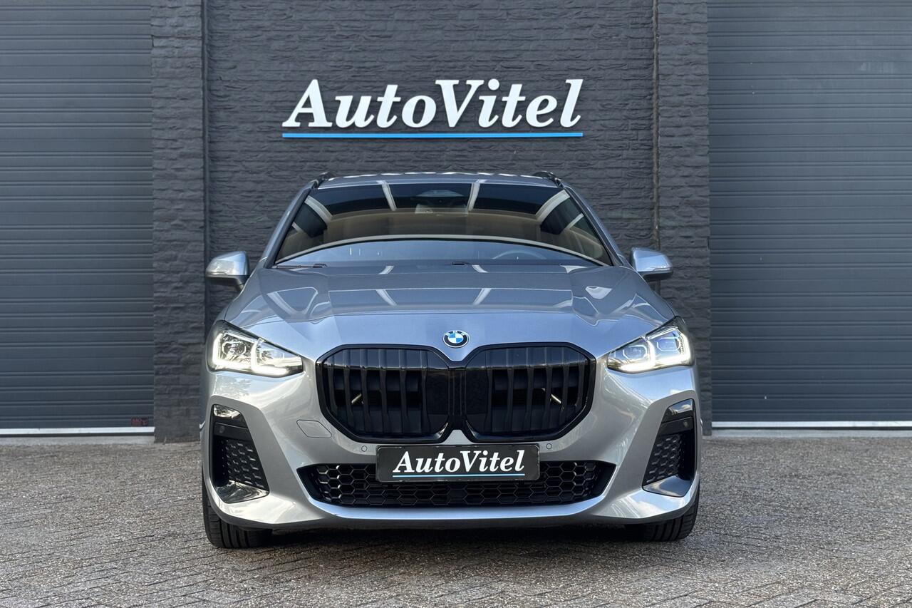 BMW 2-SERIE Active Tourer 218i M-Sport | Sportleder | Trekhaak | Comfort Access | Stoelverwarming | Adaptief M-Onderstel