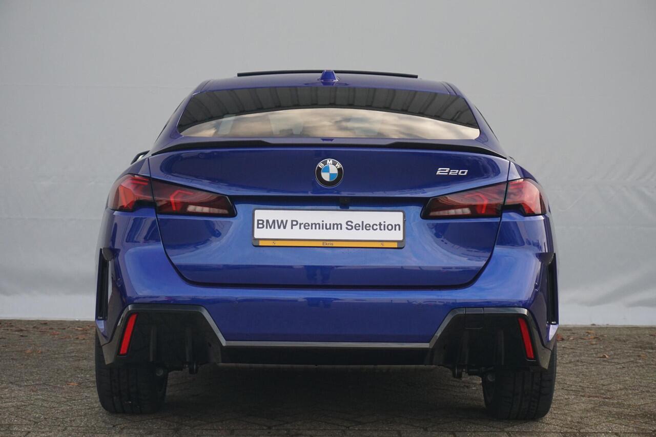 BMW 2-SERIE Gran Coupé 220 M Sportpakket Pro 19'' / Elektrisch Verstelbare Stoelen / Harman Kardon / Driving Assistant Plus