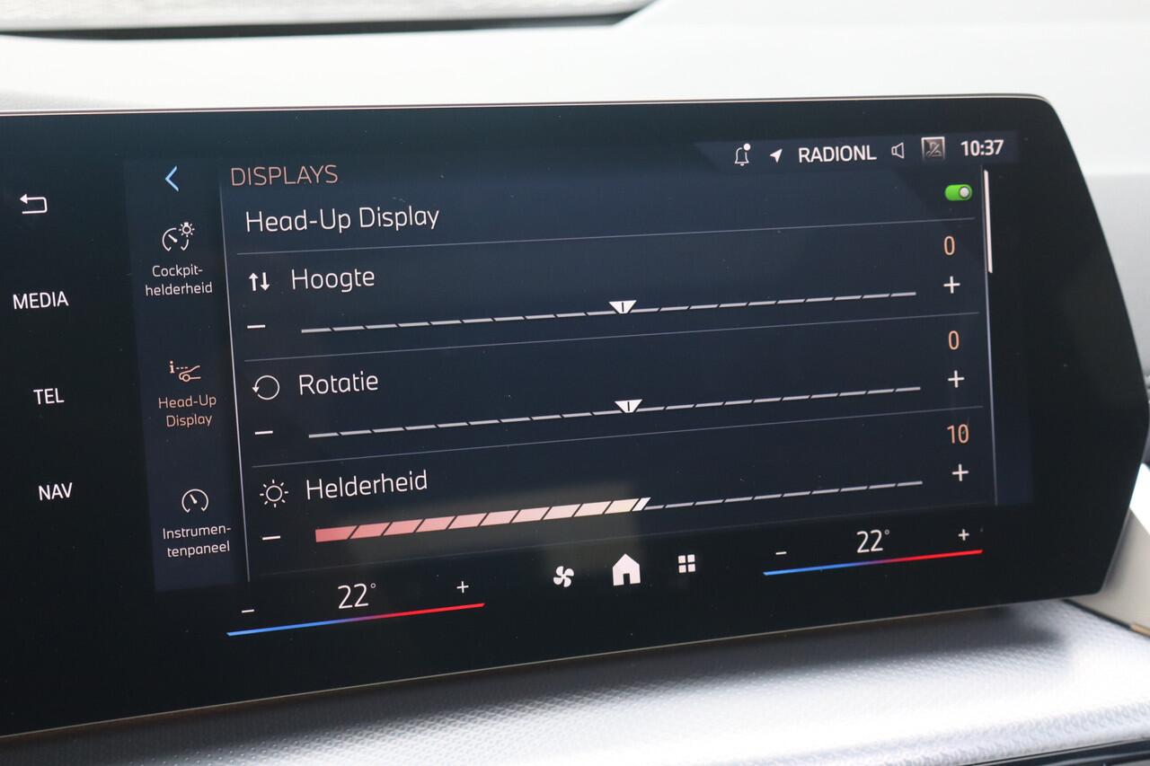 BMW 2-SERIE Active Tourer 225e xDrive M-Sport Harm.Kardon I HUD I Pano-Dak