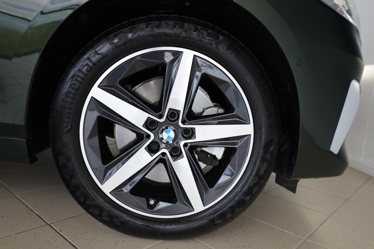 BMW 2-SERIE Active Tourer 223i | Luxury Line | Driving Assistant Professional | Travel Pack | Innovation Pack | Trekhaak Pakket