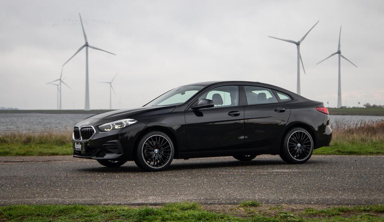 BMW 2-SERIE Gran Coupé 218i Introduction Edition NAVI / CARPLAY / LED / AUTOMAAT / N.A.P