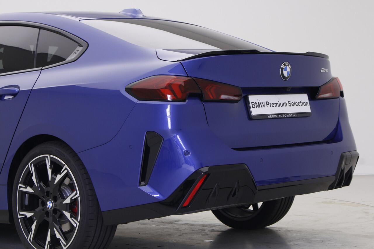 BMW 2-SERIE Gran Coupé 220 M-Sport | 19" | Stoelverwarming | Premium Pack | | Nu voor 39.895,-