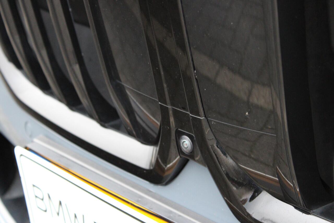 BMW 2-SERIE Active Tourer 218i M Sport Automaat / Panoramadak / Sportstoelen / M Adaptief onderstel / Comfort Access / Stuurverwarming / Adaptieve LED / Parking Assistant Plus / Head-Up