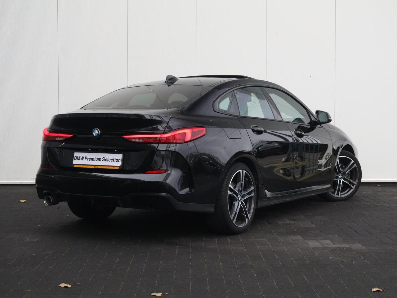 BMW 2-SERIE Gran Coupé 218i Executive Edition M-Sportpakket / HIFI / Panoramadak / 18'' /