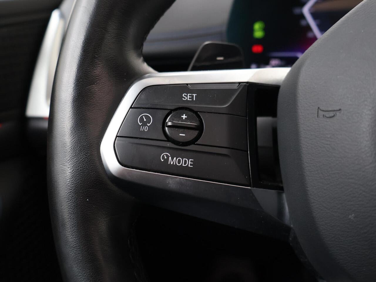 BMW 2-SERIE Active Tourer 218i | Automaat | Panoramadak | Achteruitrijcamera | Apple Carplay - Androidauto |