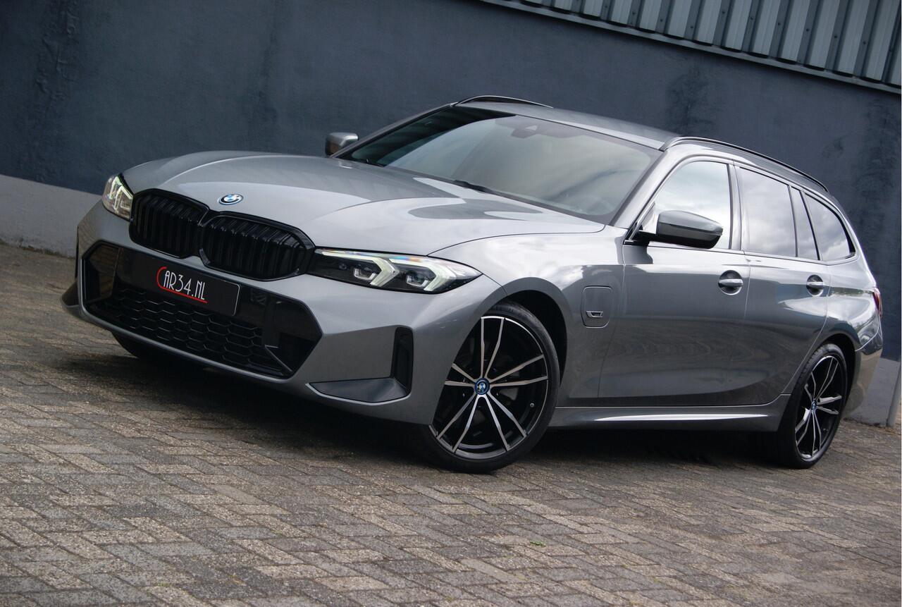 BMW 3-SERIE Touring Facelift 320e 204PK xDrive M-Sport Shadow/Widescreen/Harman-Kardon//Keyless/Leder/Soh89% Aut8