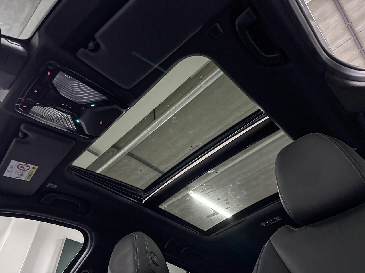 BMW 3-SERIE Touring 320e | M-Sport | HiFi | Pano | Stoelverwarming