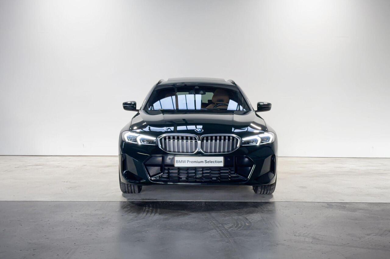BMW 3-SERIE Touring 330e Innovation Pack M Sportpakket Special Request Aut.