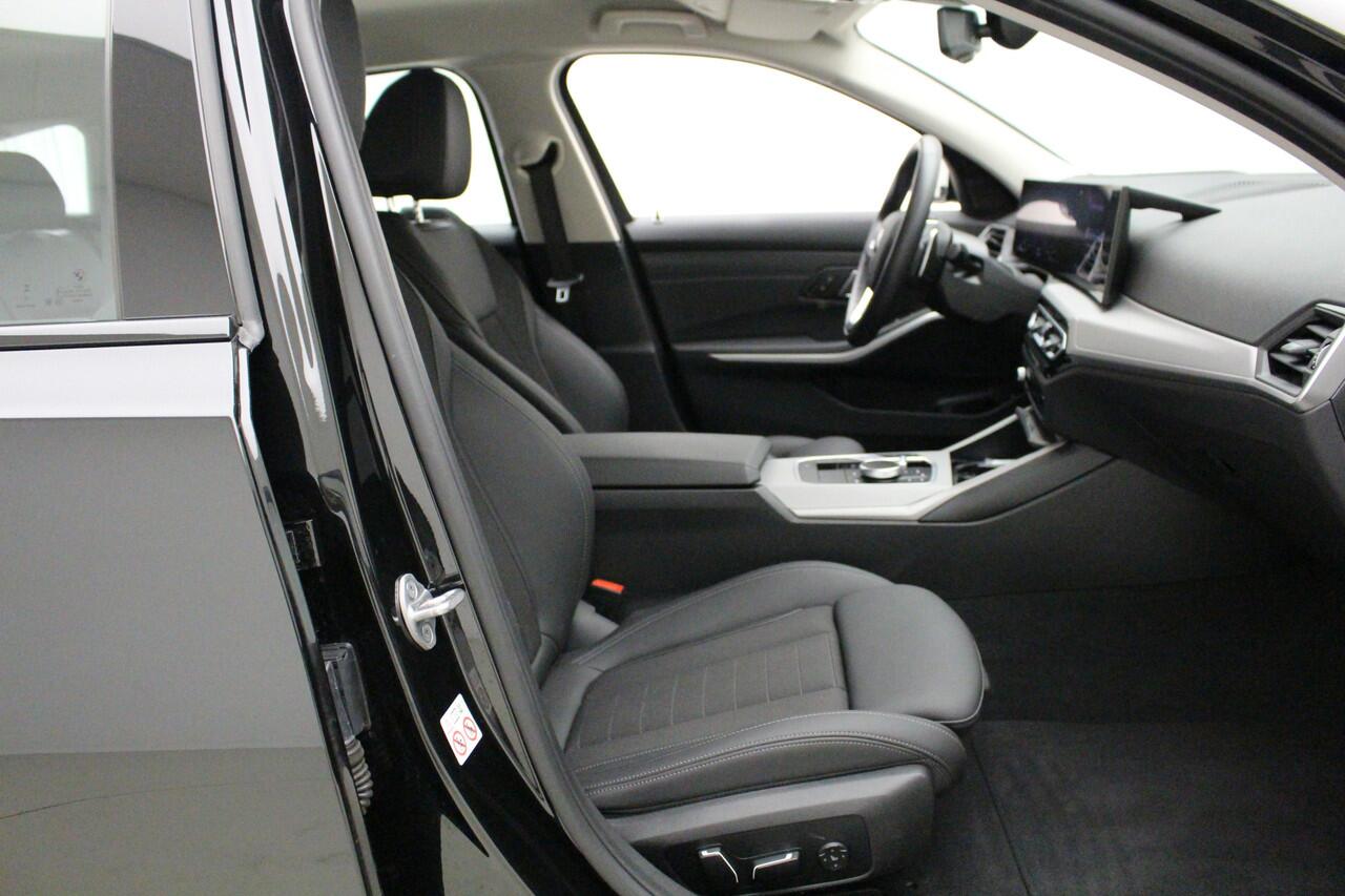 BMW 3-SERIE Touring 320d | Elek. Trekhaak | Standkachel | Driving Assistant Professional | 18" M-sport | Zwarte nieren Elek. Verst. Sportstoelen met Memory | Camera