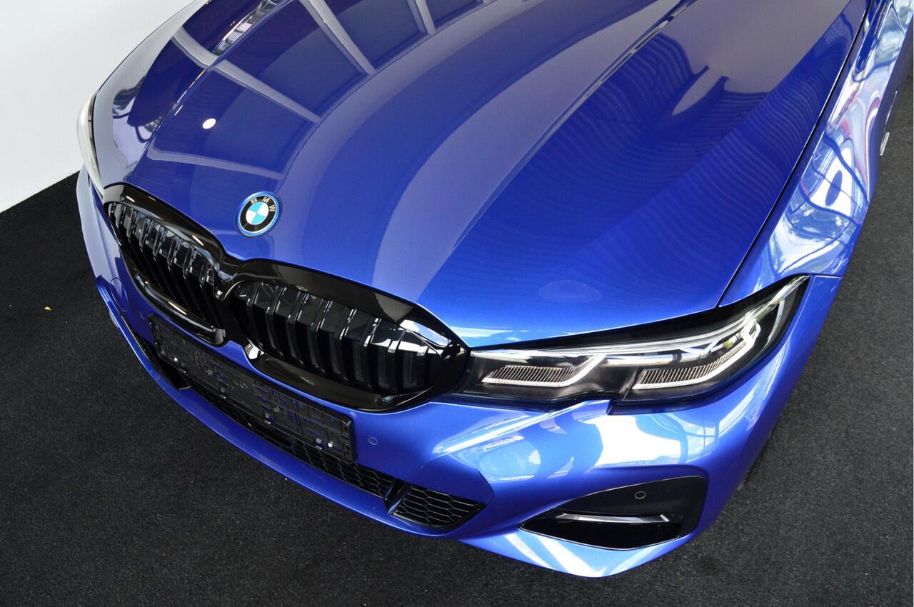BMW 3-SERIE Touring 330e Hybride M-Sportedition | M-Stoelen !