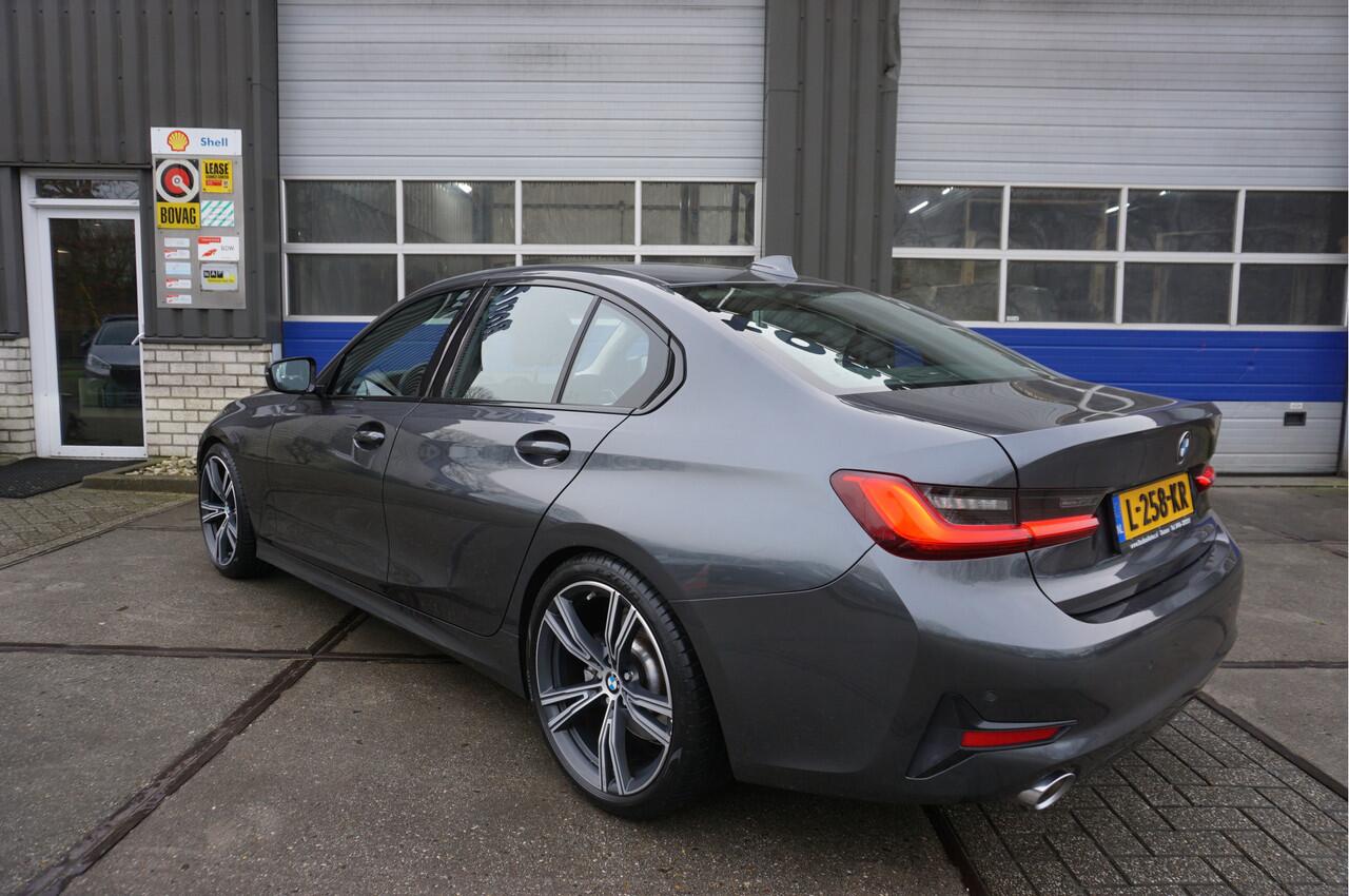 BMW 3-SERIE 330i High Executive Automaat