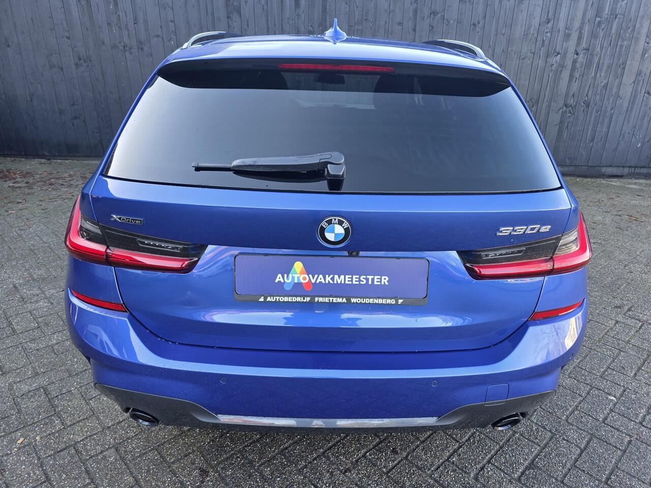 BMW 3-SERIE Touring 330e xDrive M-Sport