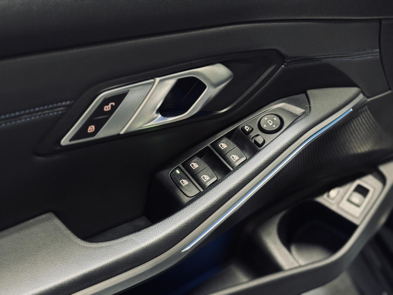 BMW 3-SERIE Touring 330e High Ex. M-Sport | 19" | Trekhaak | Driv.Ass.Prof.