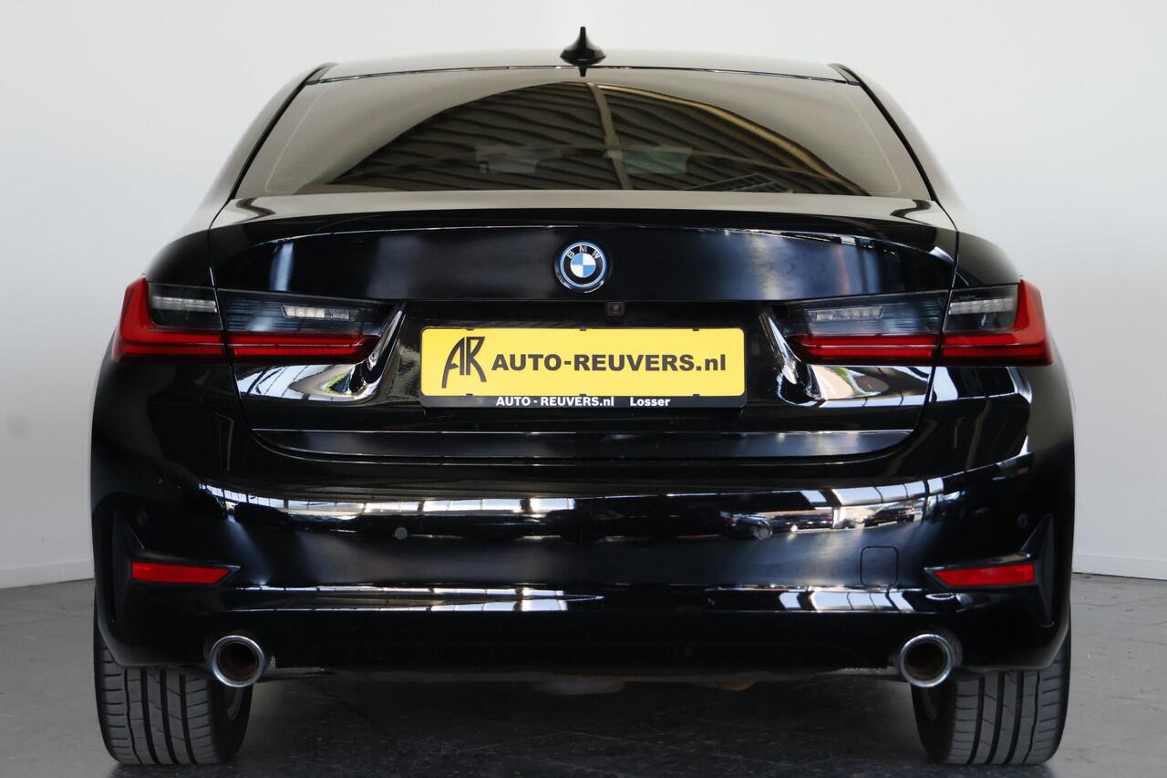 BMW 3-SERIE 320e / LED / Navi / CarPlay / Cam / Clima
