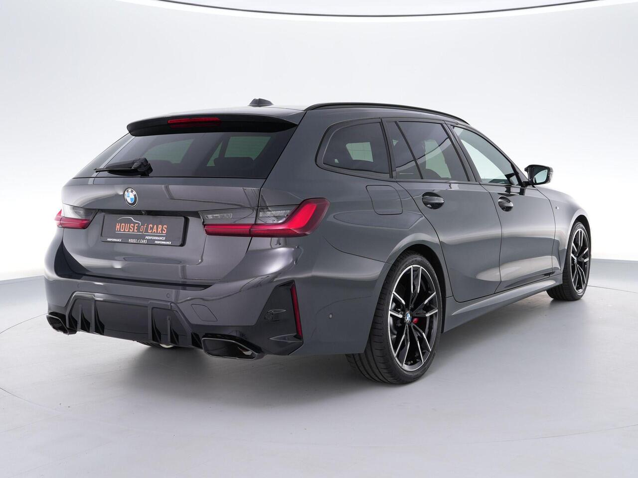 BMW 3-SERIE M340i Touring 374pk xDrive |E.L.Trekhaak|M-sportpakket|panoramadak|Harman&Kardon|HUD|memory|19" lichtmetalen velgen|