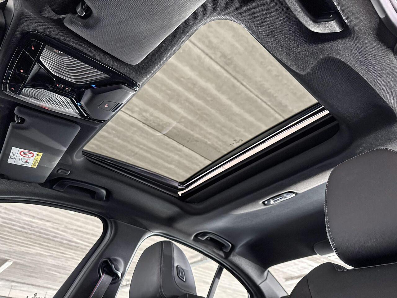 BMW 3-SERIE Sedan 330e