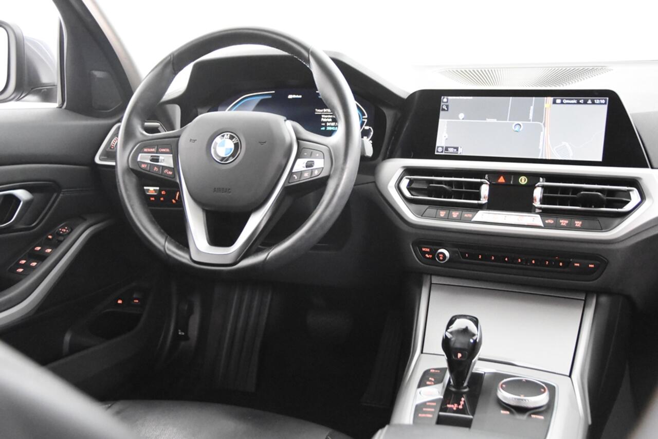 BMW 3-SERIE 330e Touring *1ste Eigenaar*Leer*Navigatie*