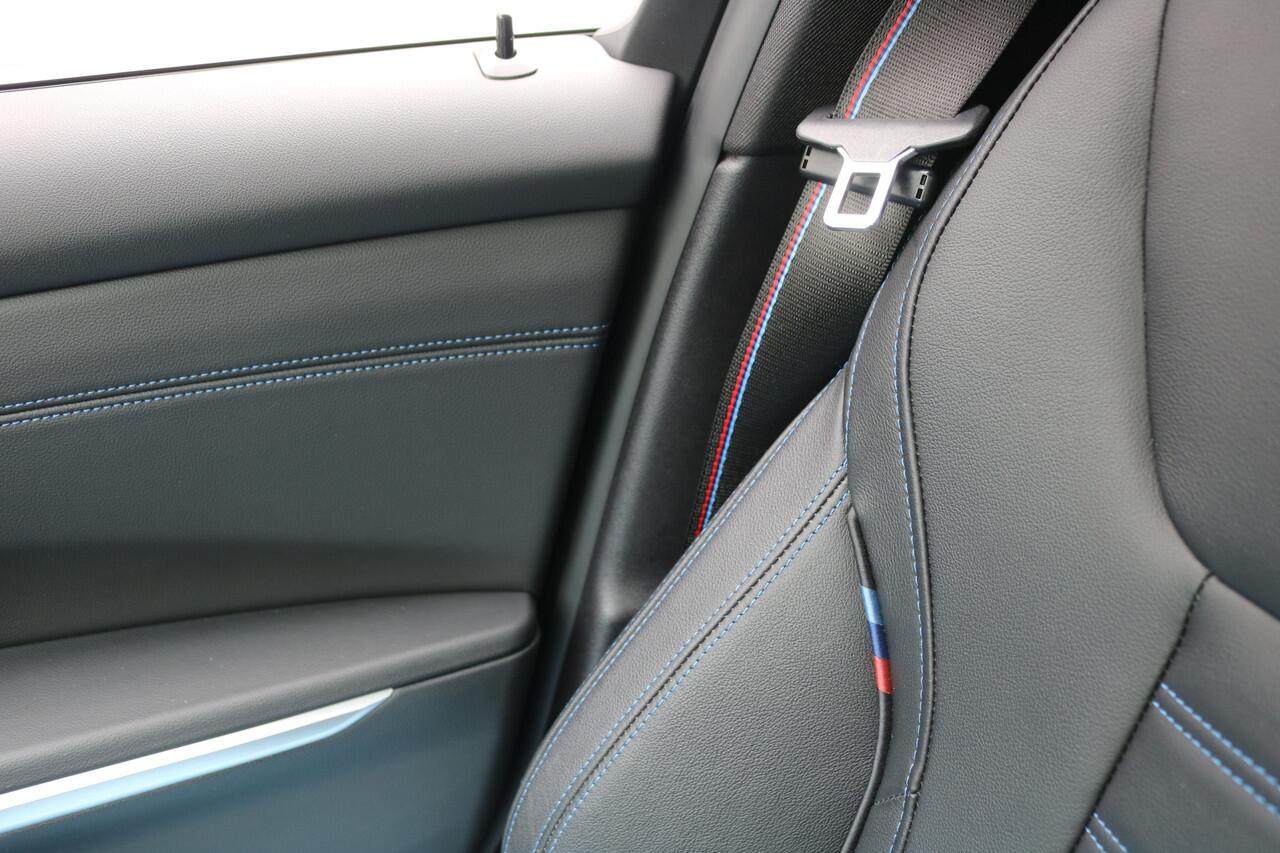 BMW 3-SERIE M340i xDrive 374PK (Schuif/Kanteldak Sportleder/Mermory Carplay 360Camera ACC HarmanKardon HeadUp Full-Led 19M-Velgen)