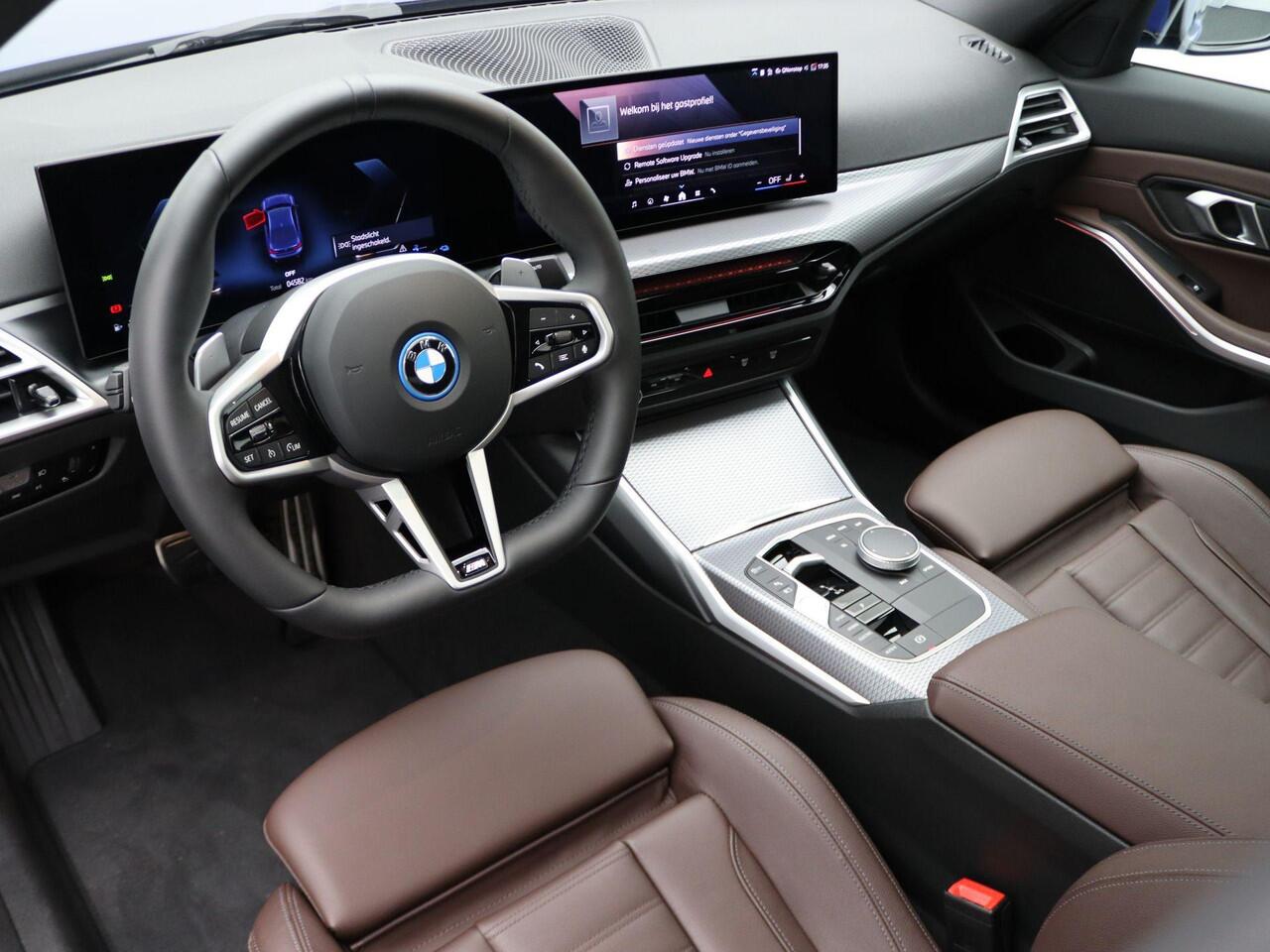 BMW 3-SERIE Sedan 330e High Executive