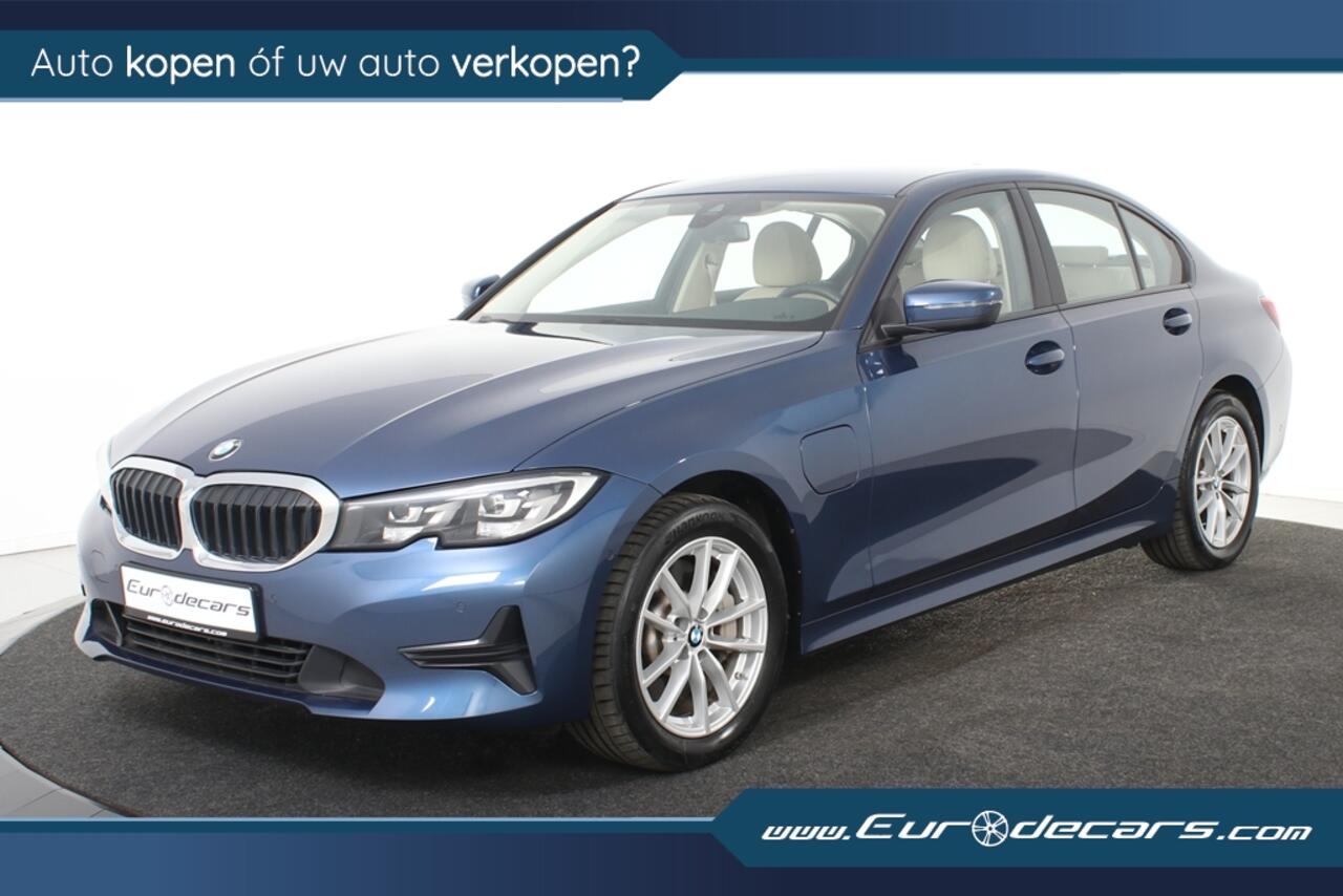 BMW 3-SERIE 330e Business Edition Plus *1ste Eigenaar*Navigatie*Park assist*